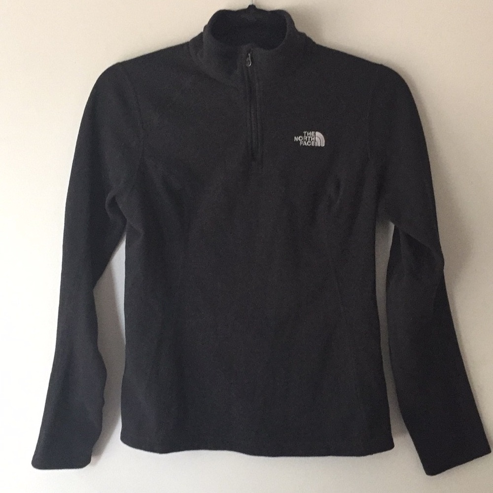 The North Face- 1/4 zip fleece